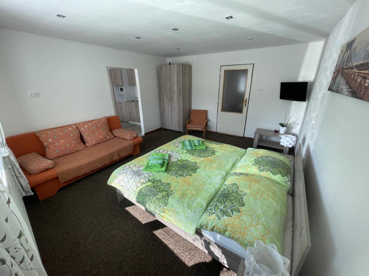 Apartmany Pri Zvonici Oravsky Podzamok Bagian luar foto